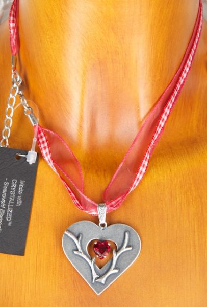 9330 silbernes Herz mit Geweih am Band vers.Farben